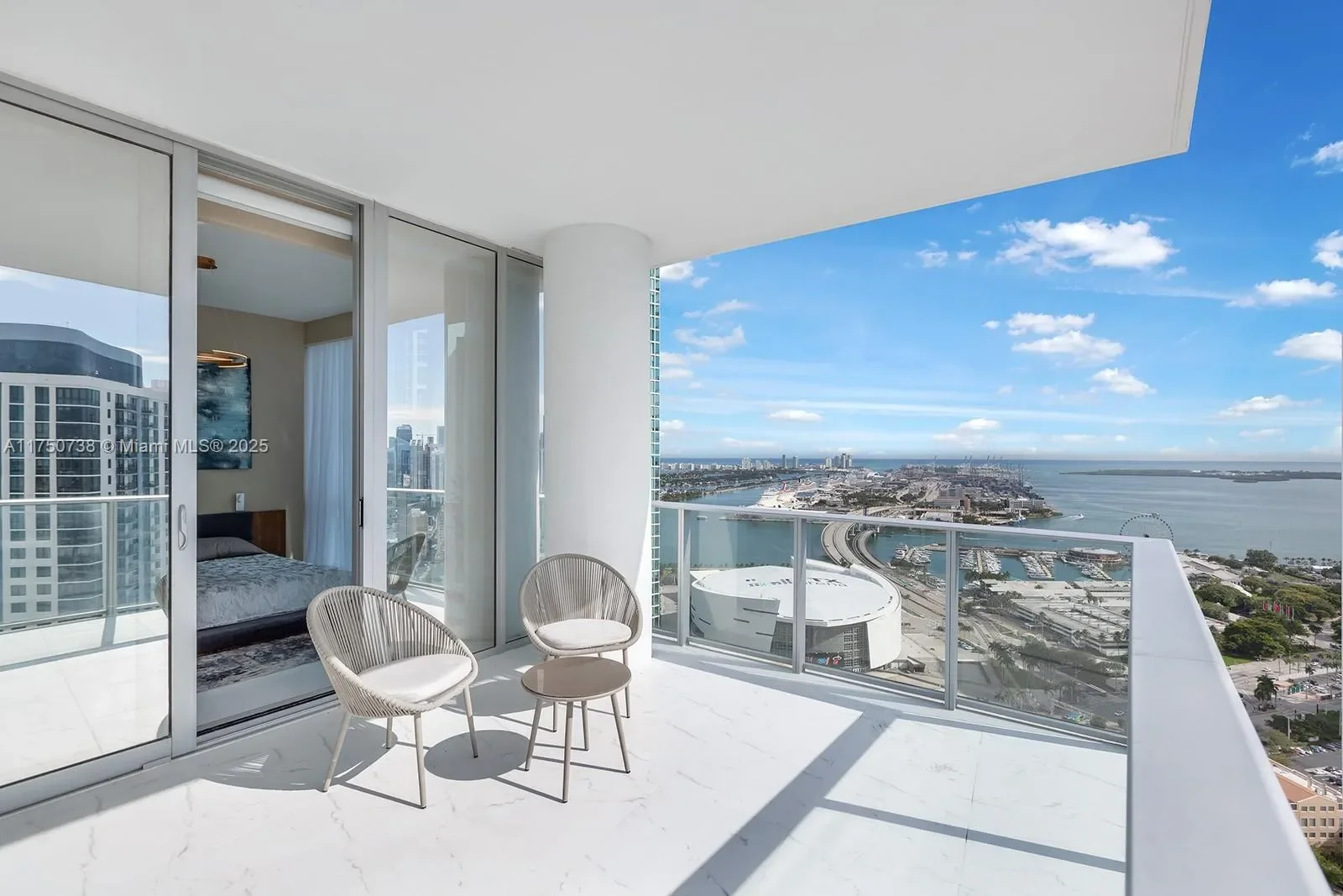851 NE 1st Ave 3611, Miami, Florida, United States. - Hero Image