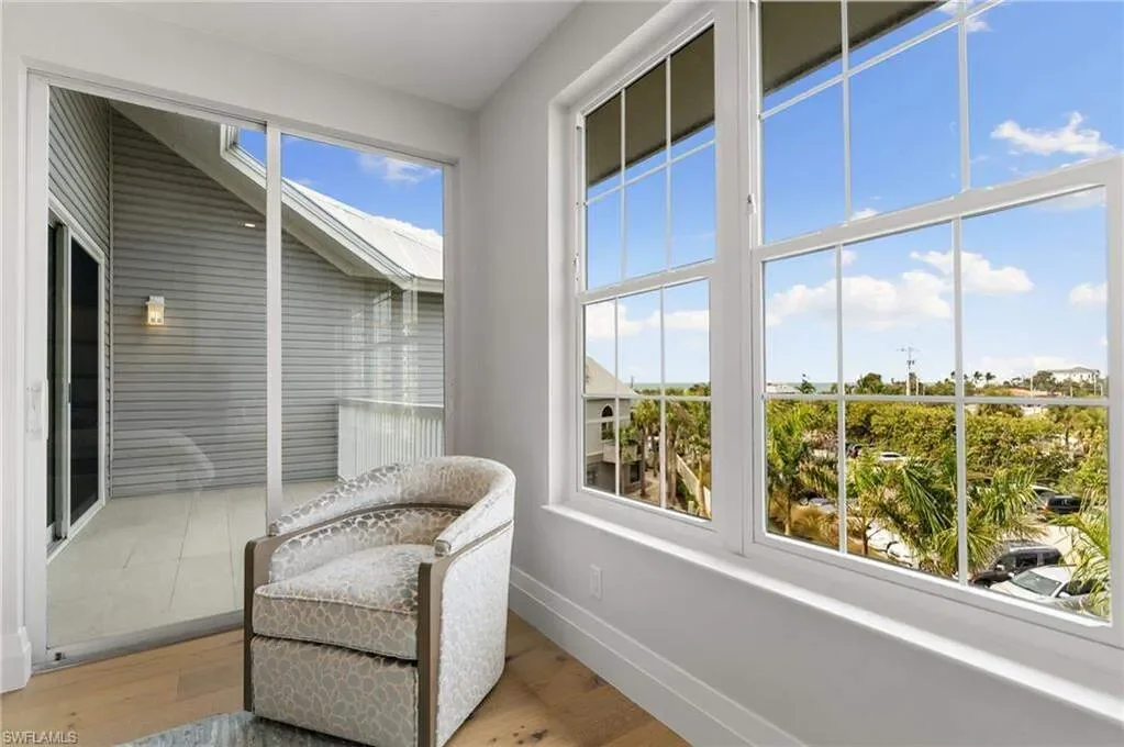 121 Barefoot, #16, Bonita Springs, FL, 34134, USA, Bonita Springs, Florida, United States. - Photo 38