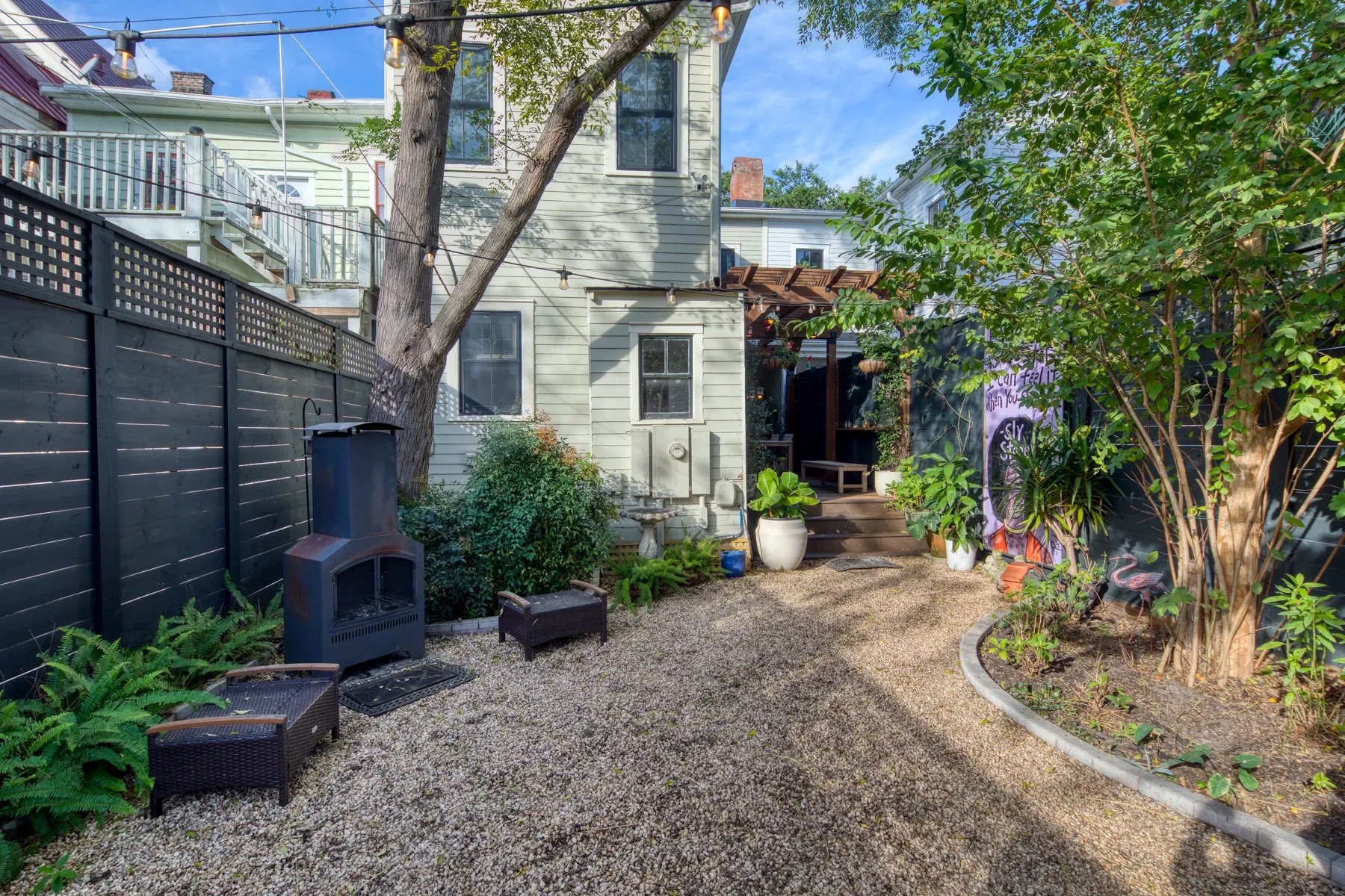 Exterior photo 10