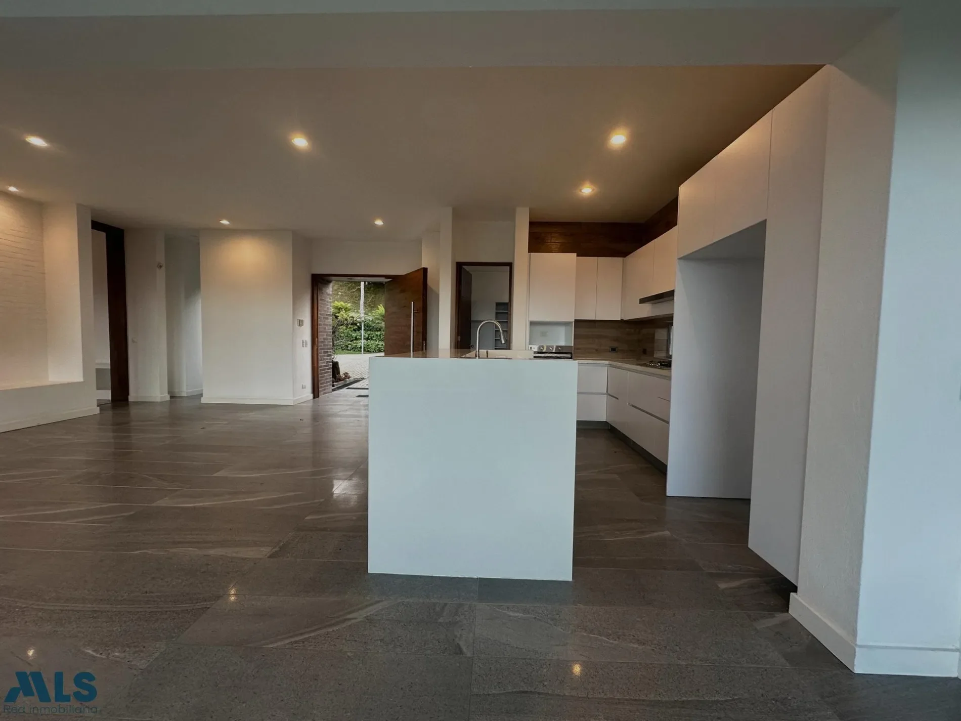 Gallery photo 4