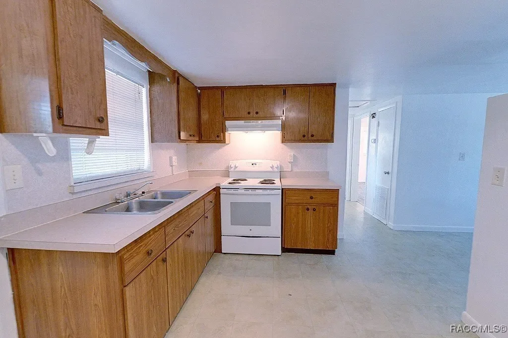 1154 NE 1st Street, Crystal River, FL 34429, Crystal River, Florida, United States. - Photo 12