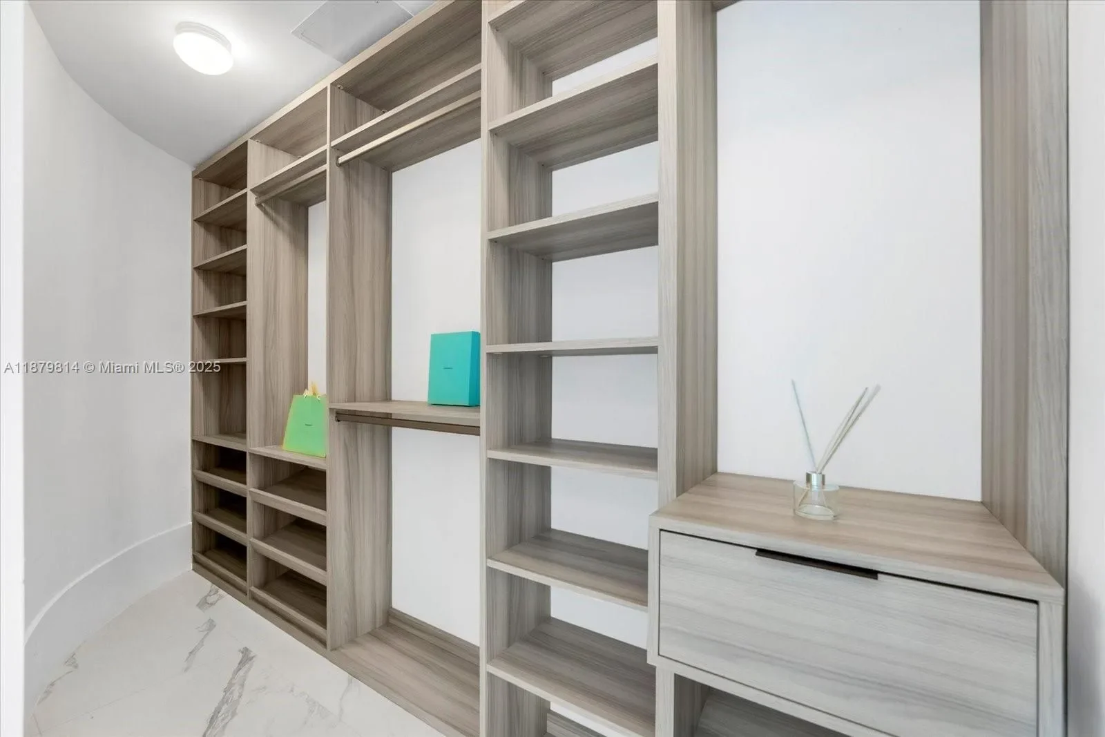 Gallery photo 6
