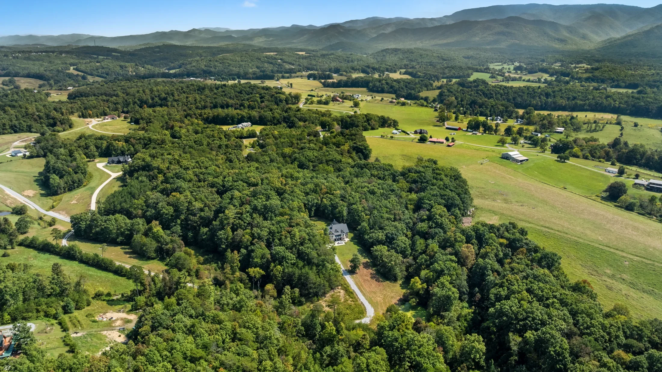 570 Bill Jones Rd , Afton, TN 37616, Afton, Tennessee, United States. - Photo 43