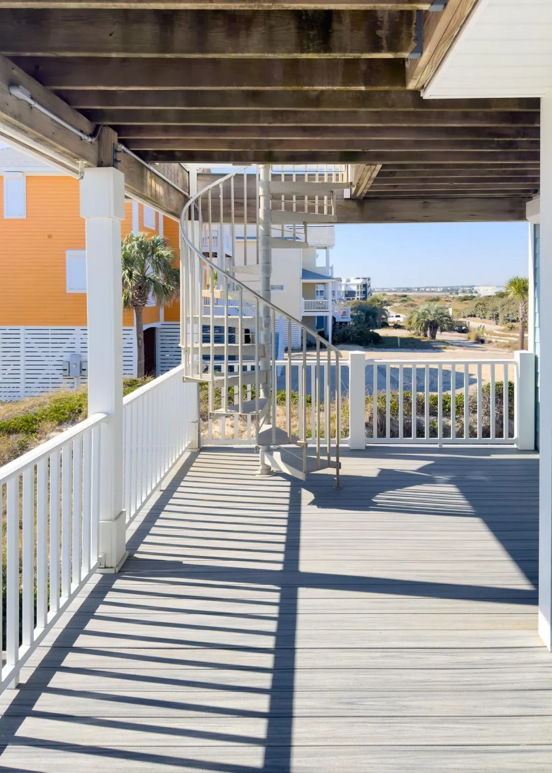 6901 W Beach Drive, Oak Island, North Carolina, United States. - Photo 32