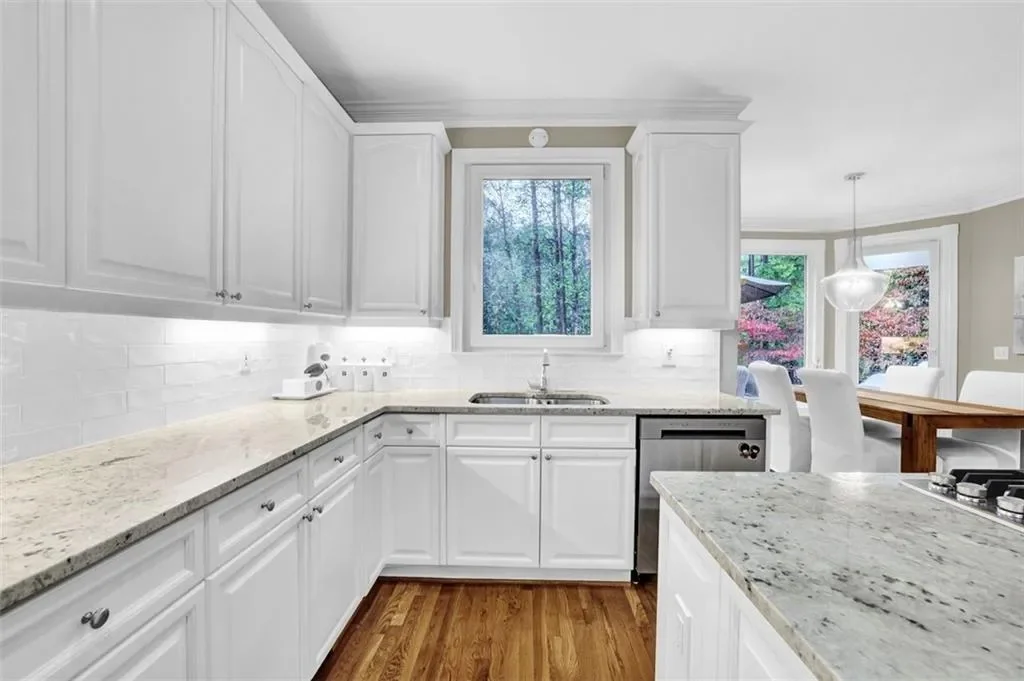 1120 Beech Courts, Cumming, Georgia, United States. - Photo 14