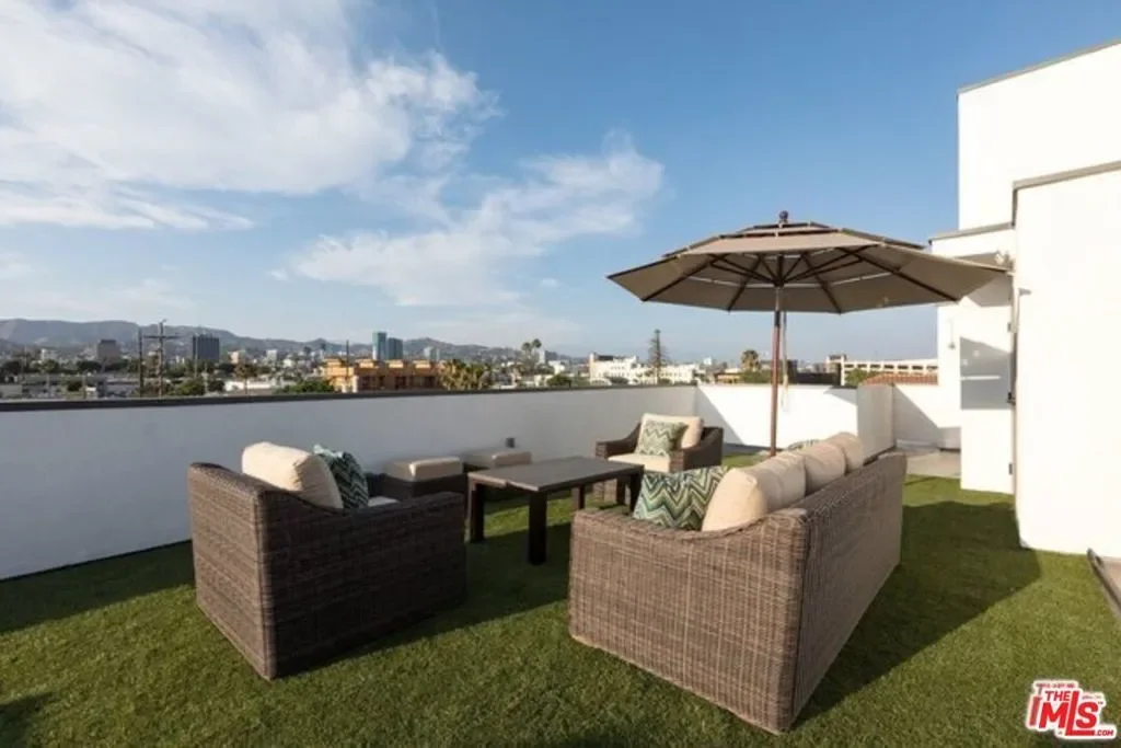 935 N Hudson 401, Los Angeles, California, United States. - Photo 9