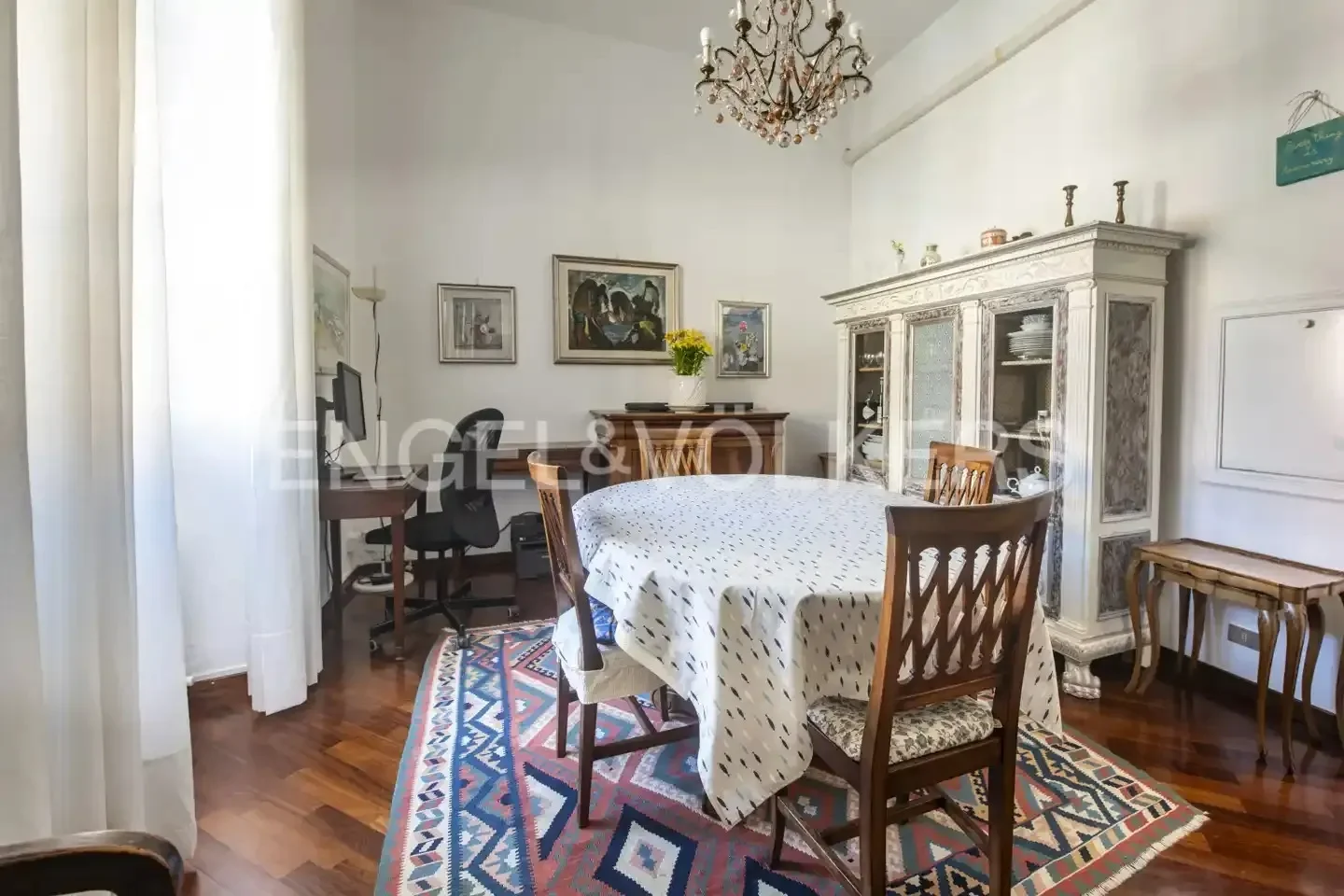 Gallery photo 6