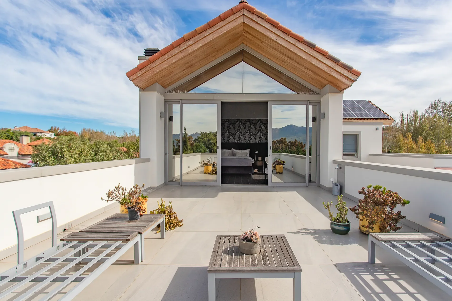 Exterior photo 11