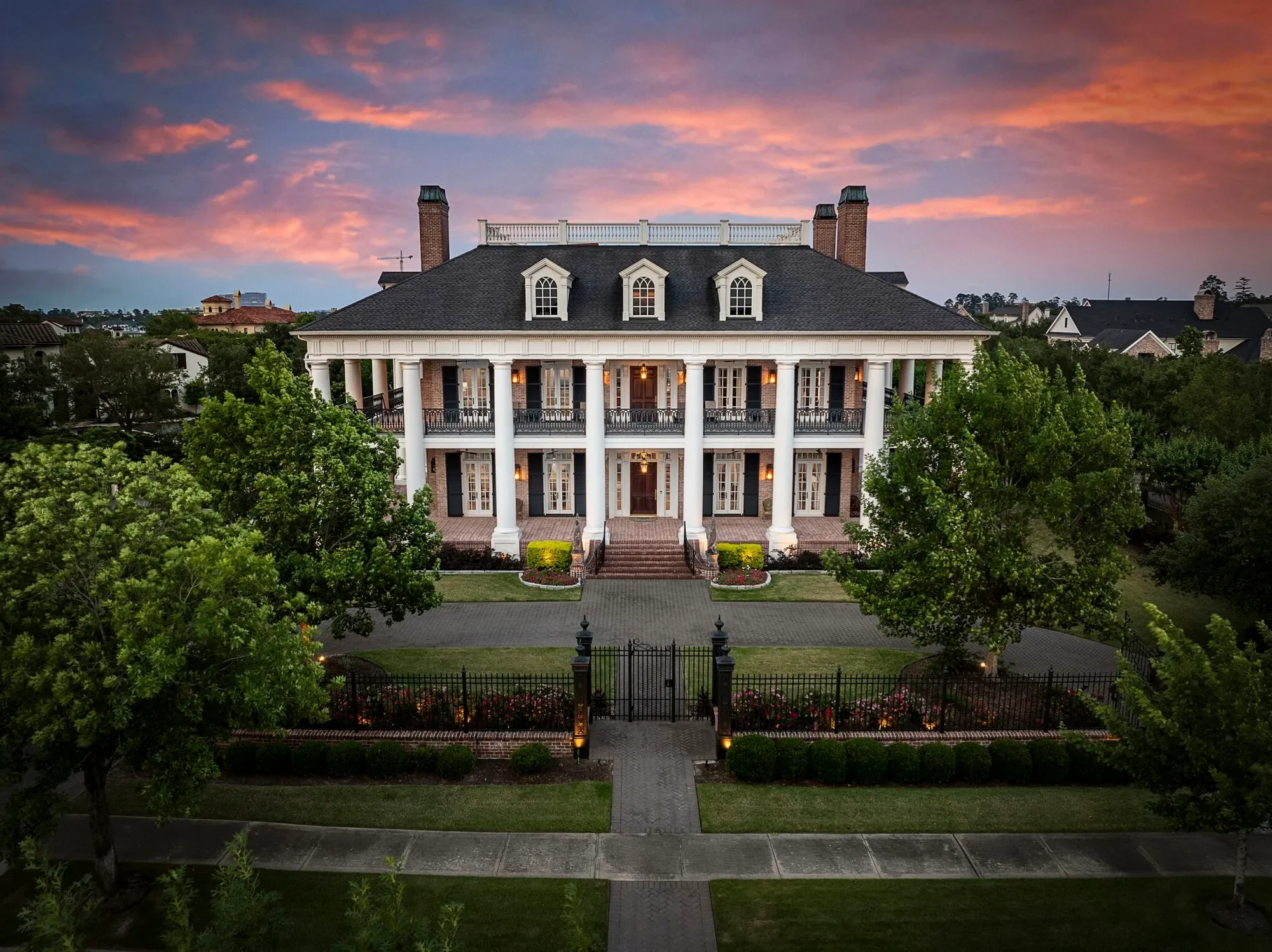 38 East Shore Drive, The Woodlands, TX 77380, Spring, Texas, United States. - Hero Image