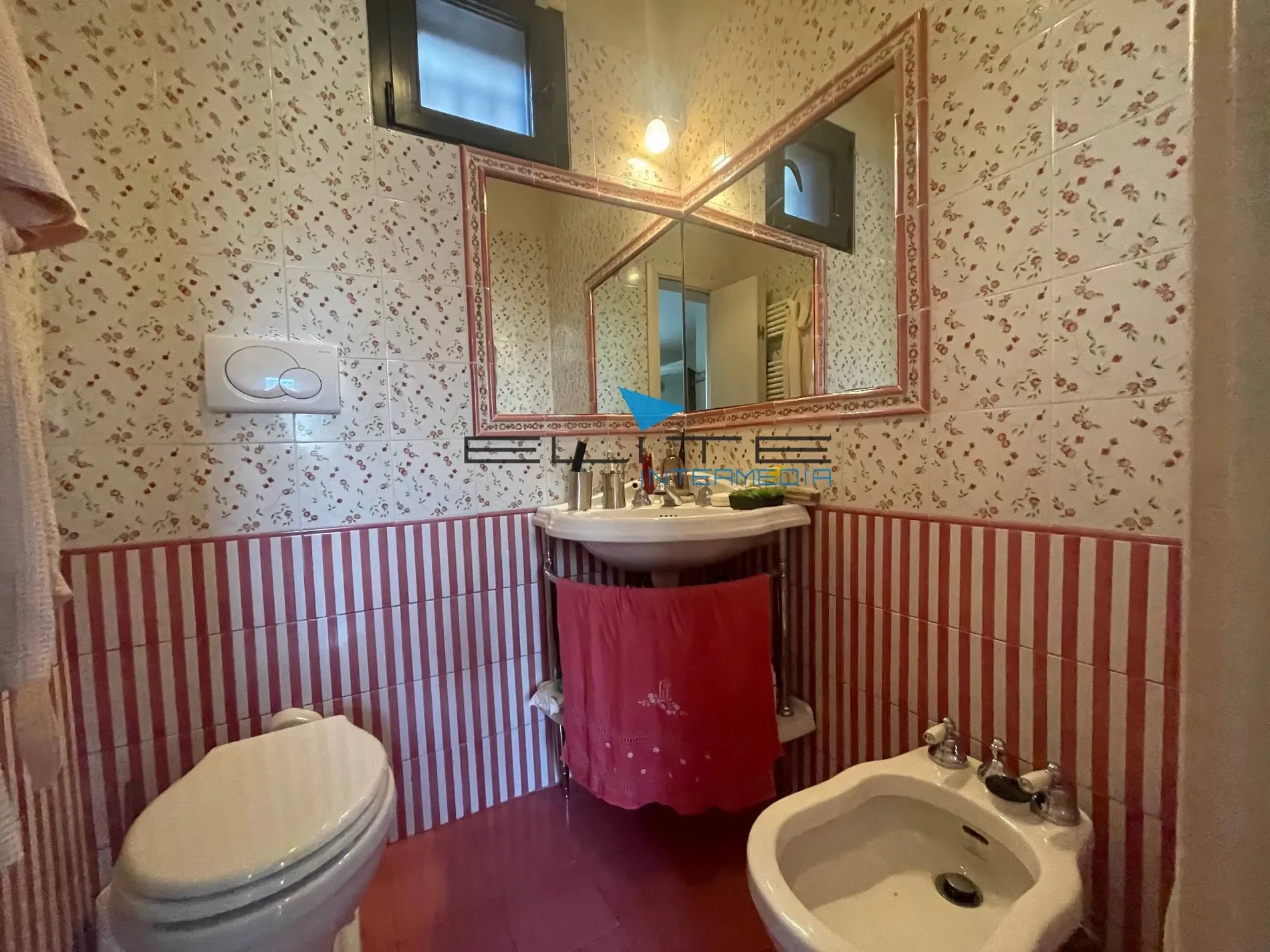 Gallery photo 4