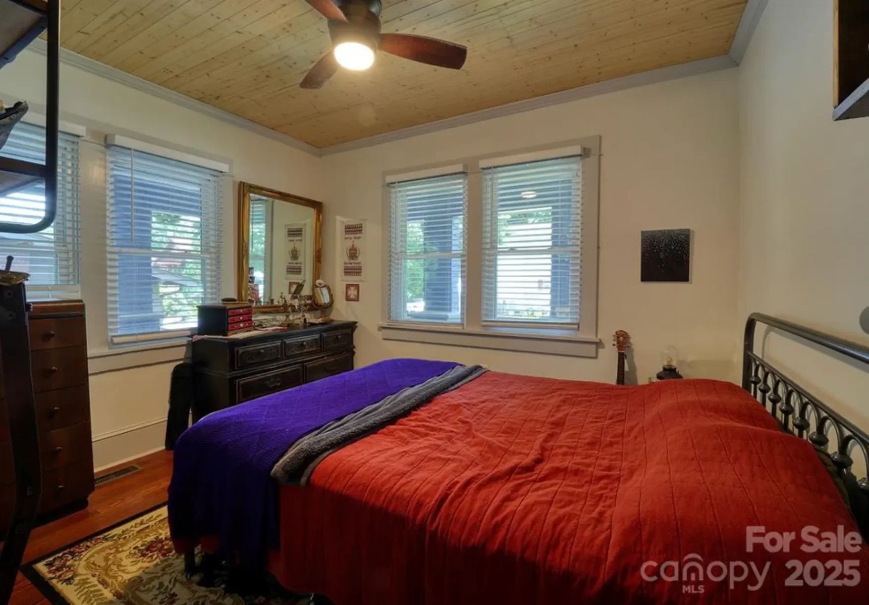 Gallery photo 8