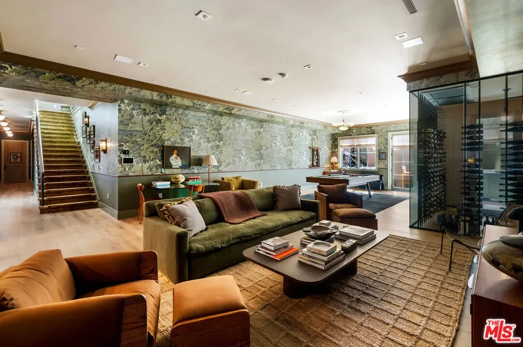 1529 Amalfi Drive, Los Angeles, California, United States. - Hero Image