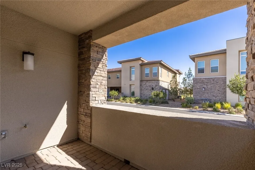 11280 Granite Ridge Drive 1075, Las Vegas, Nevada, United States. - Photo 27