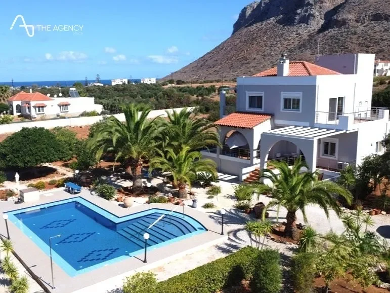 Villa for Sale in Stavros, Chania Sea View 153 m² €690,000