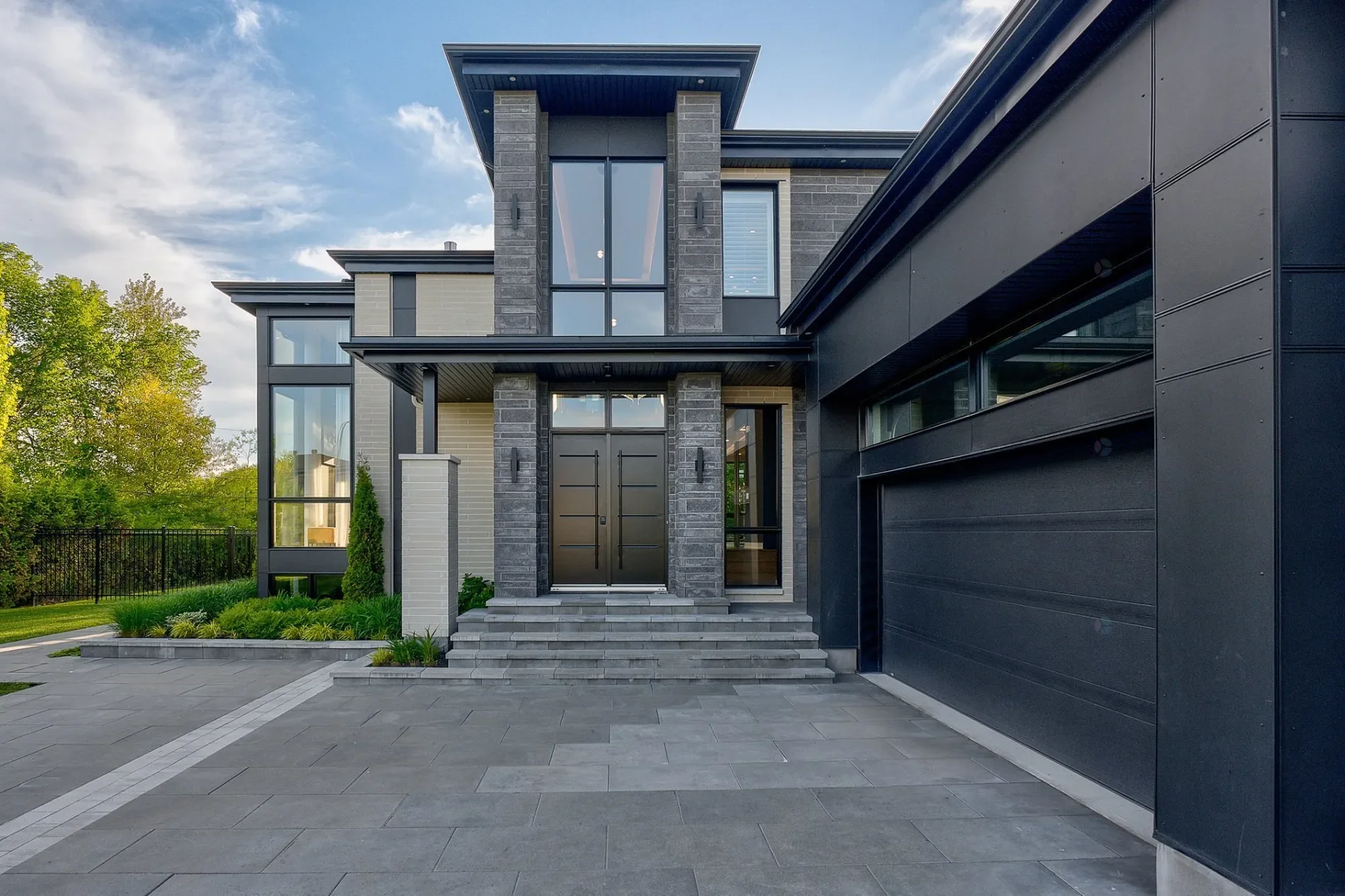 Exterior photo 11