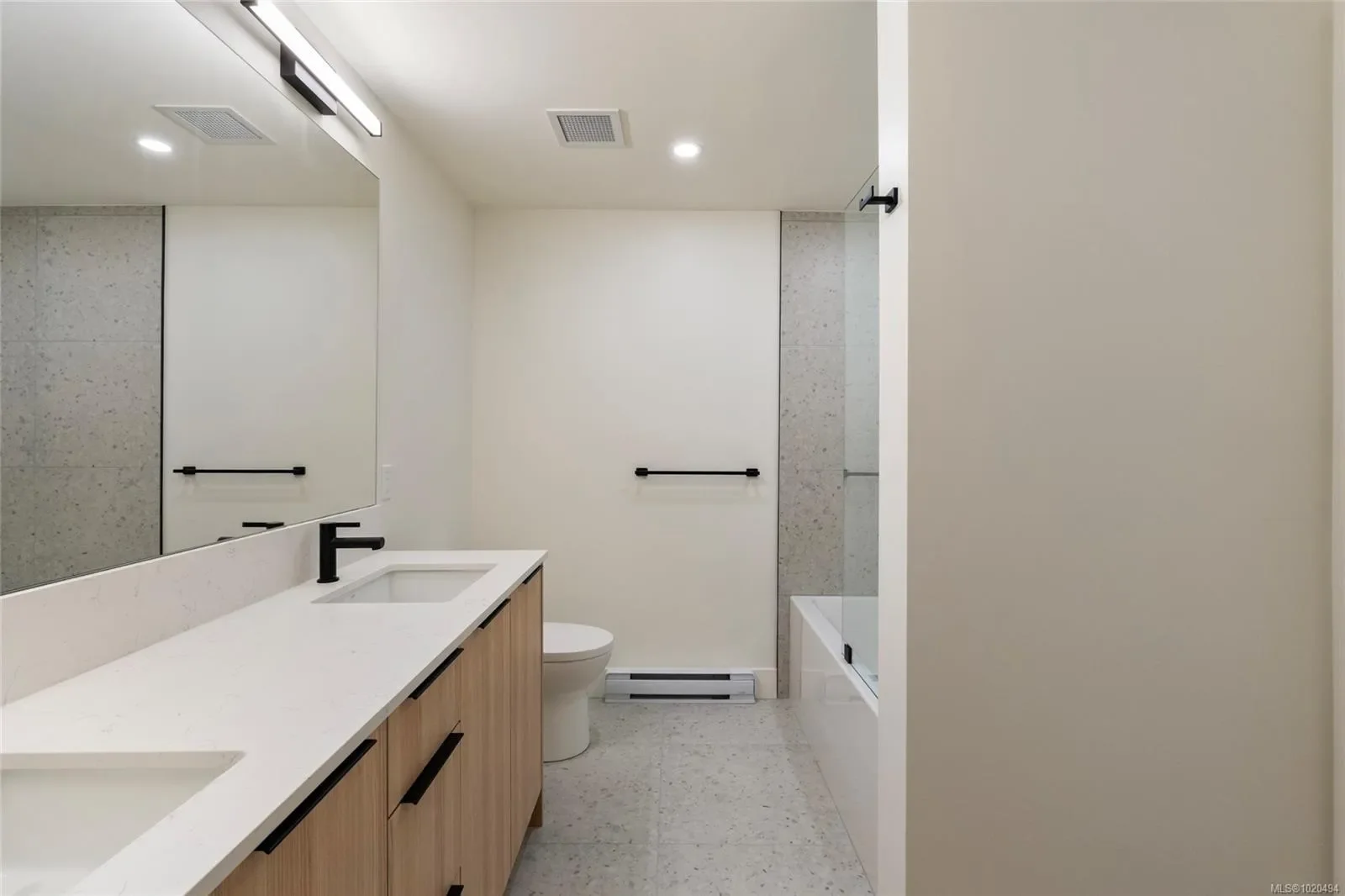 2341 Bear Mountain Pkwy 602, Langford, British Columbia, Canada. - Photo 3