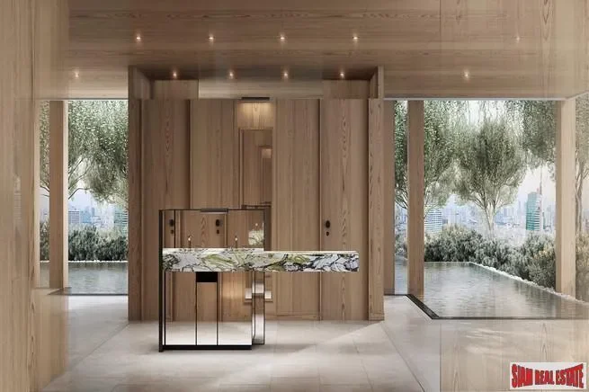 New Luxury High-Rise in Affluent Area of Bangkok with Excellent Facilities and Medical Assistance -