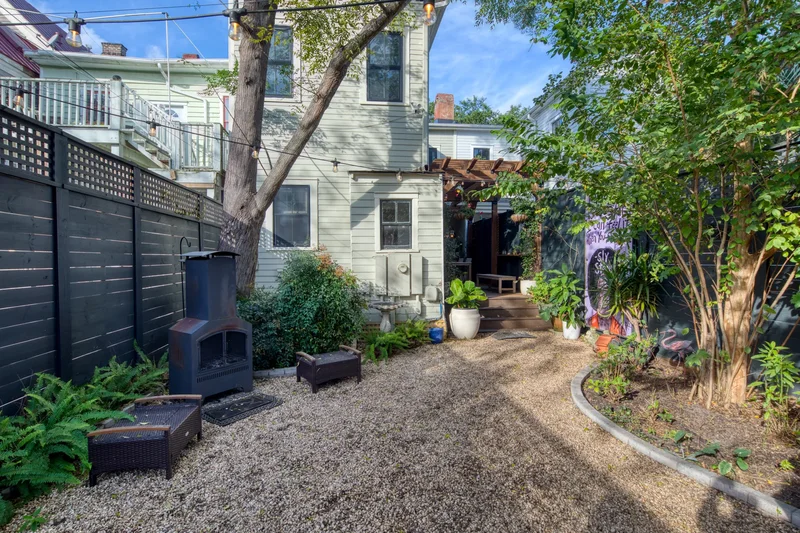 213 West Duffy Street, Savannah, GA 31401, Savannah, Georgia, United States. - Photo 15