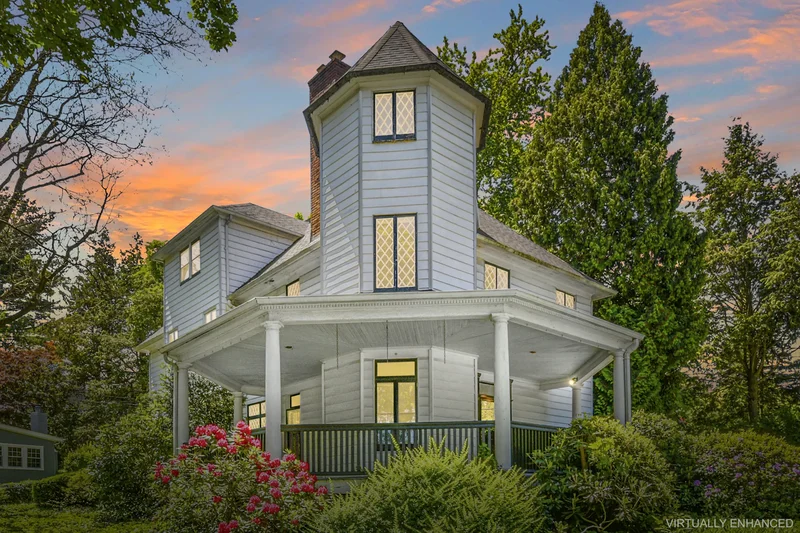 69 Desmond Avenue