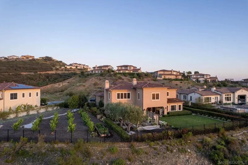 18264 Avenida Manantial, Rancho Santa Fe, California, United States. - Photo 13