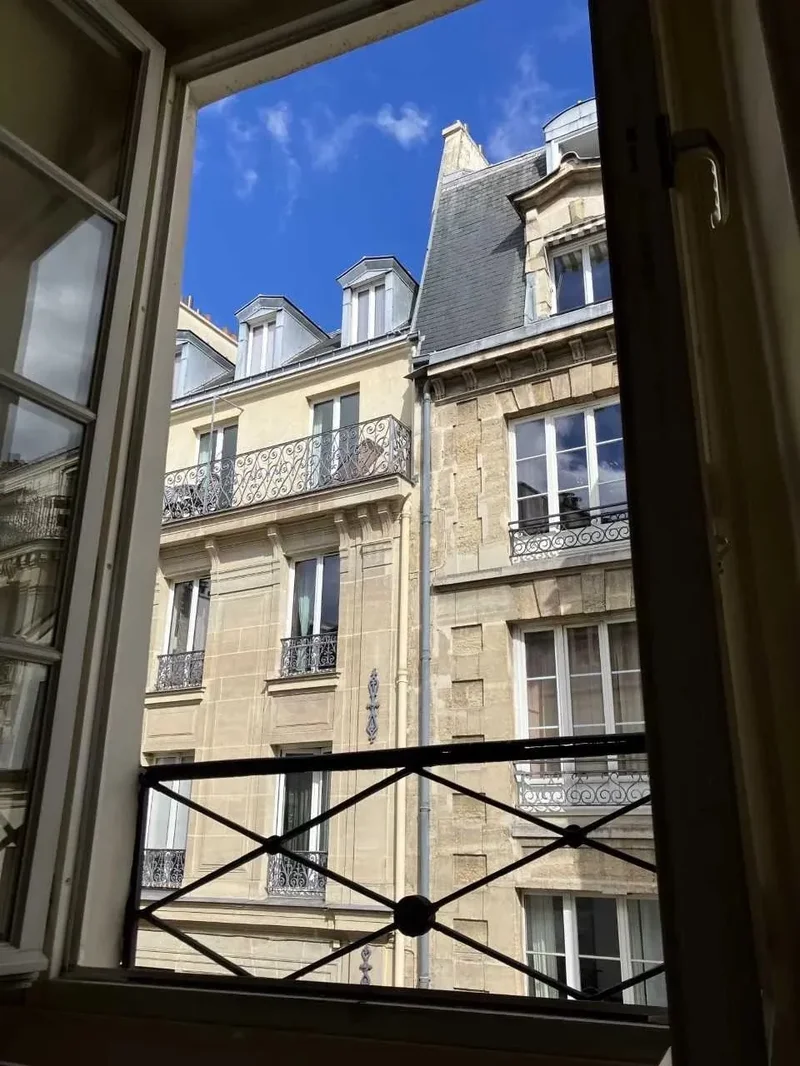 Rue Ferdinand Duval, Paris, Île-de-France, France. - Photo 6