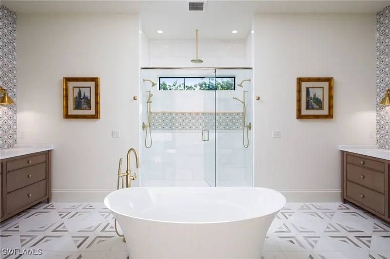 Naples, Florida, United States. - Photo 13