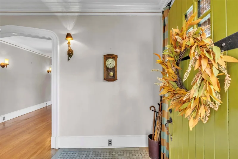 324 East 46th Street, Savannah, GA 31405, Savannah, Georgia, United States. - Photo 2