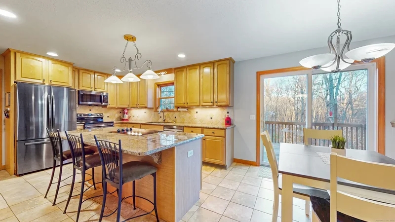 5 Melissa Way, Tolland, Connecticut, United States. - Photo 12