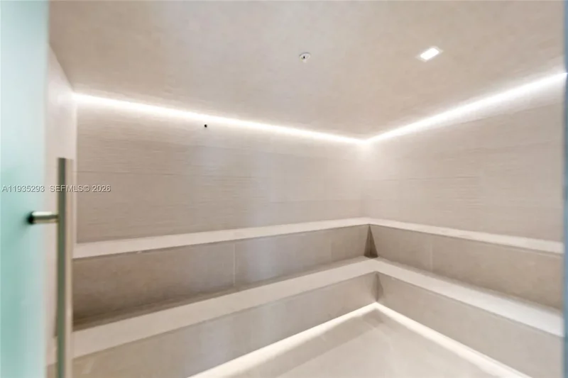 900 Biscayne Blvd 2106, Miami, Florida, United States. - Photo 39