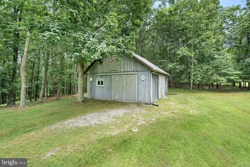 19033 Otley Road, Purcellville, VA 20132, Purcellville, Virginia, United States. - Photo 19