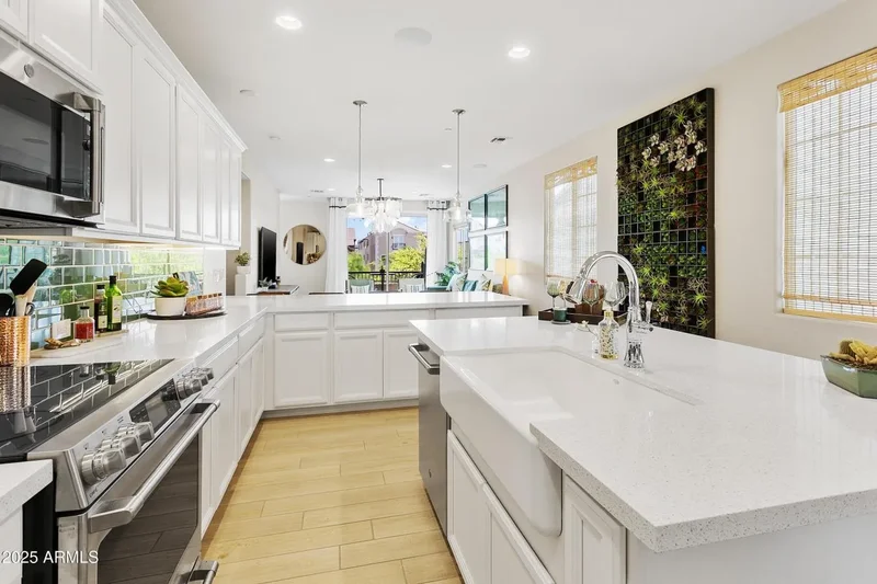 1661 E HAMPTON Lane, Gilbert, Arizona, United States. - Photo 7