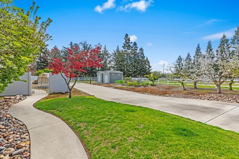5000 Peach Blossom Lane, Oakdale, California, United States. - Photo 54