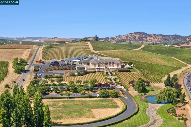 5267 Old Sonoma Rd, Napa, California, United States. - Photo 31