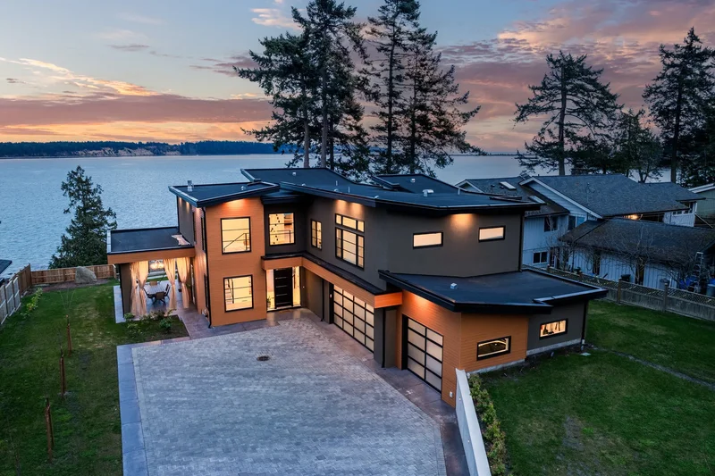 8213 Lochside Drive, Central Saanich, BC, V8M 1T9, Saanichton, British Columbia, Canada. - Photo 10