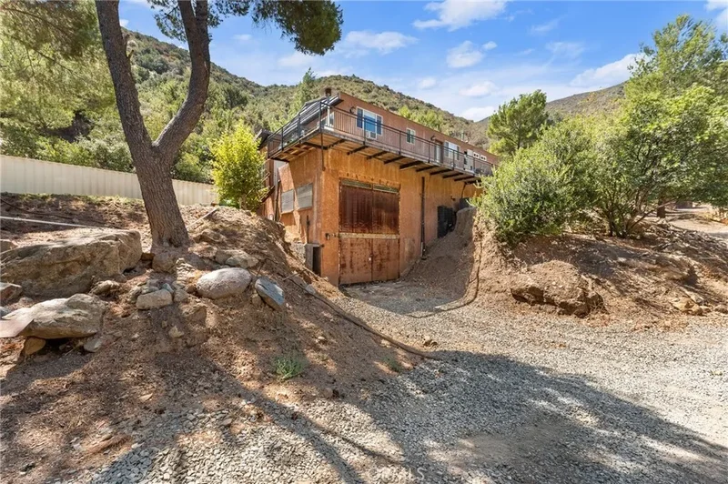 2598 Bulrush Circle, Corona, CA 92882, Corona, California, United States. - Photo 27