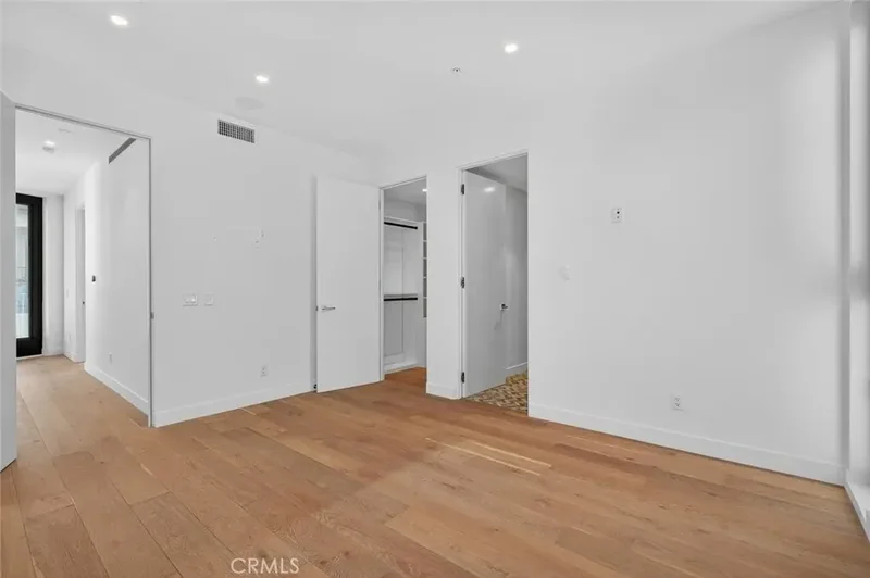 1253 N Sweetzer 3, Los Angeles, California, United States. - Photo 24