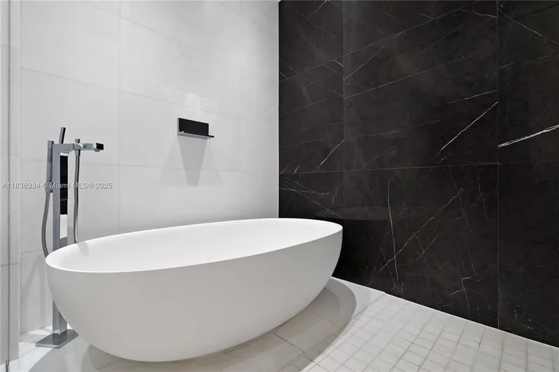 300 Biscayne Blvd way 4707, Miami, Florida, United States. - Photo 20