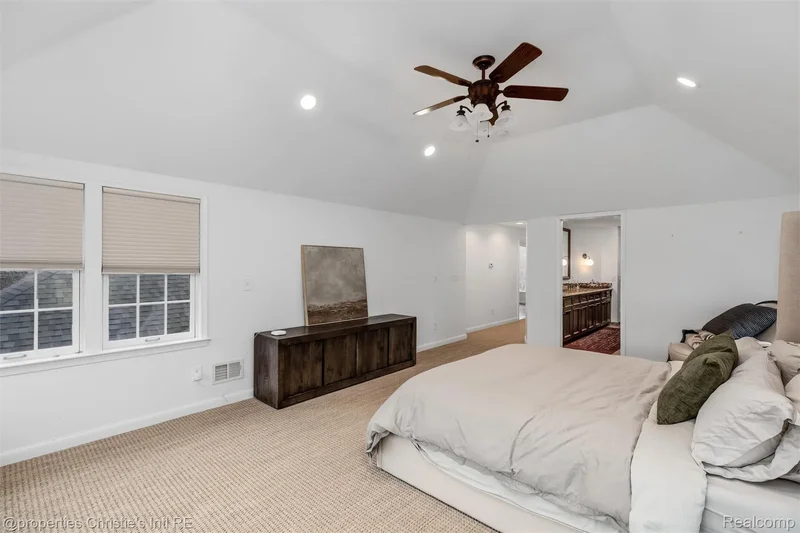 1059 Berkshire Road, Grosse Pointe Park, Michigan, United States. - Photo 26