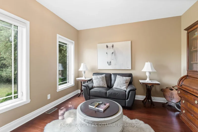 6163 Elkwood Drive, Ottawa, Ontario, Canada. - Photo 2