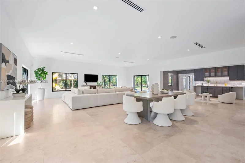 8501 SW 68th St Rd, Miami, Florida, United States. - Photo 4