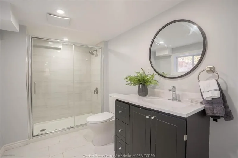 816 DOUGALL AVENUE, Windsor, Ontario, Canada. - Photo 17