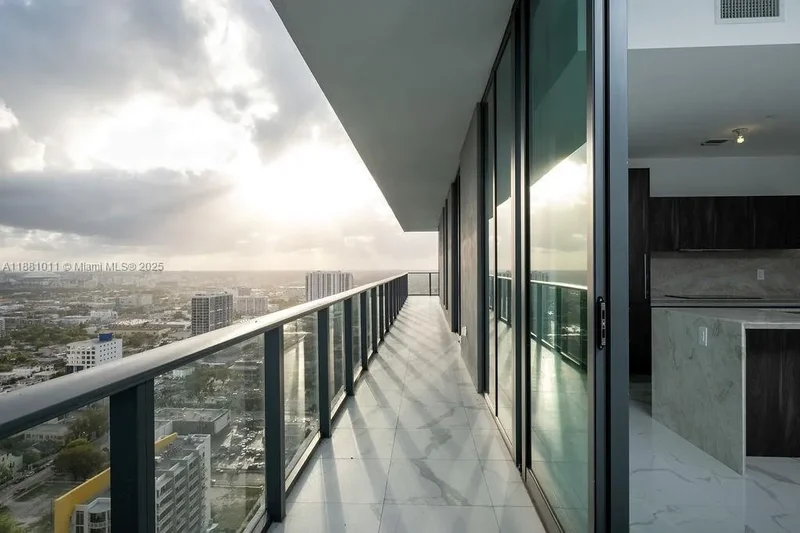 480 NE 31 St 3101, Miami, Florida, United States. - Photo 20