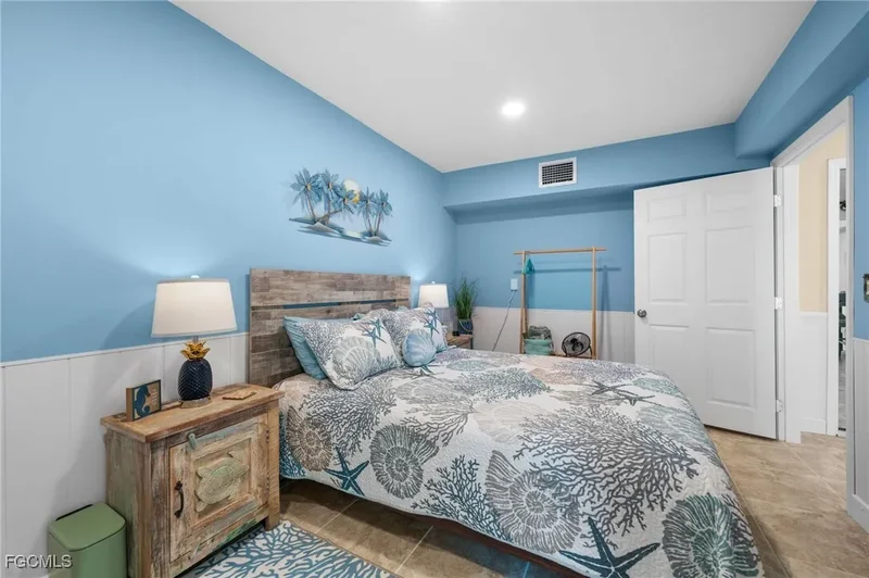 12170 Siesta Drive, Fort Myers Beach, FL 33931, Fort Myers Beach, Florida, United States. - Photo 13