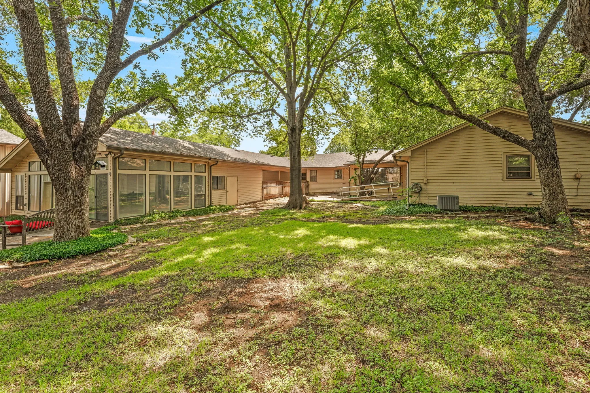 1222 Kentucky , Graham, TX 76450, Graham, Texas, United States. - Photo 28