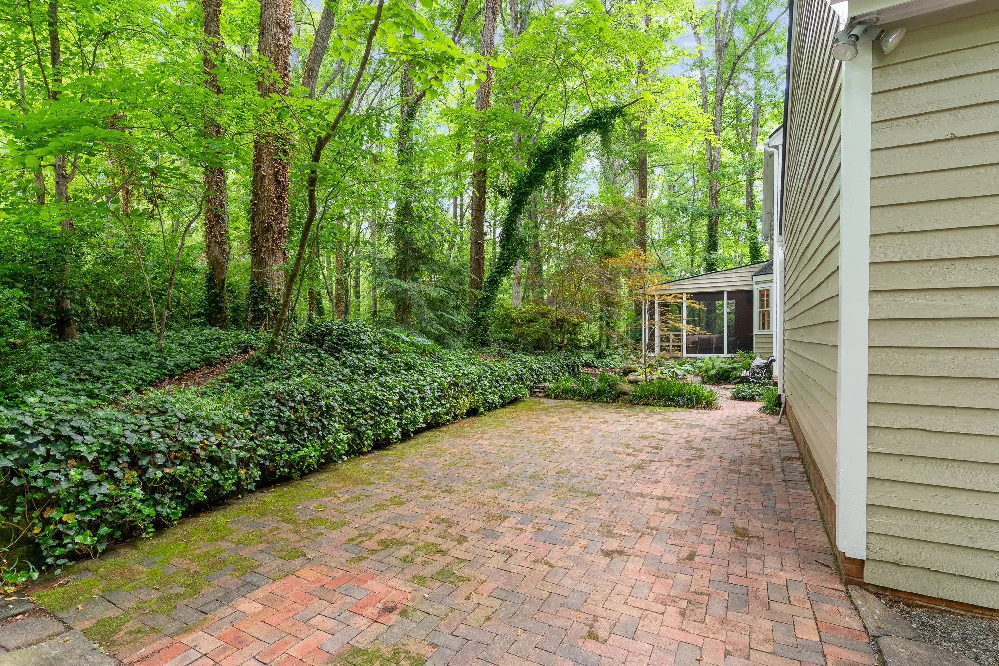 12709 Timberlane Court , Raleigh, NC 27613, Raleigh, North Carolina, United States. - Photo 4