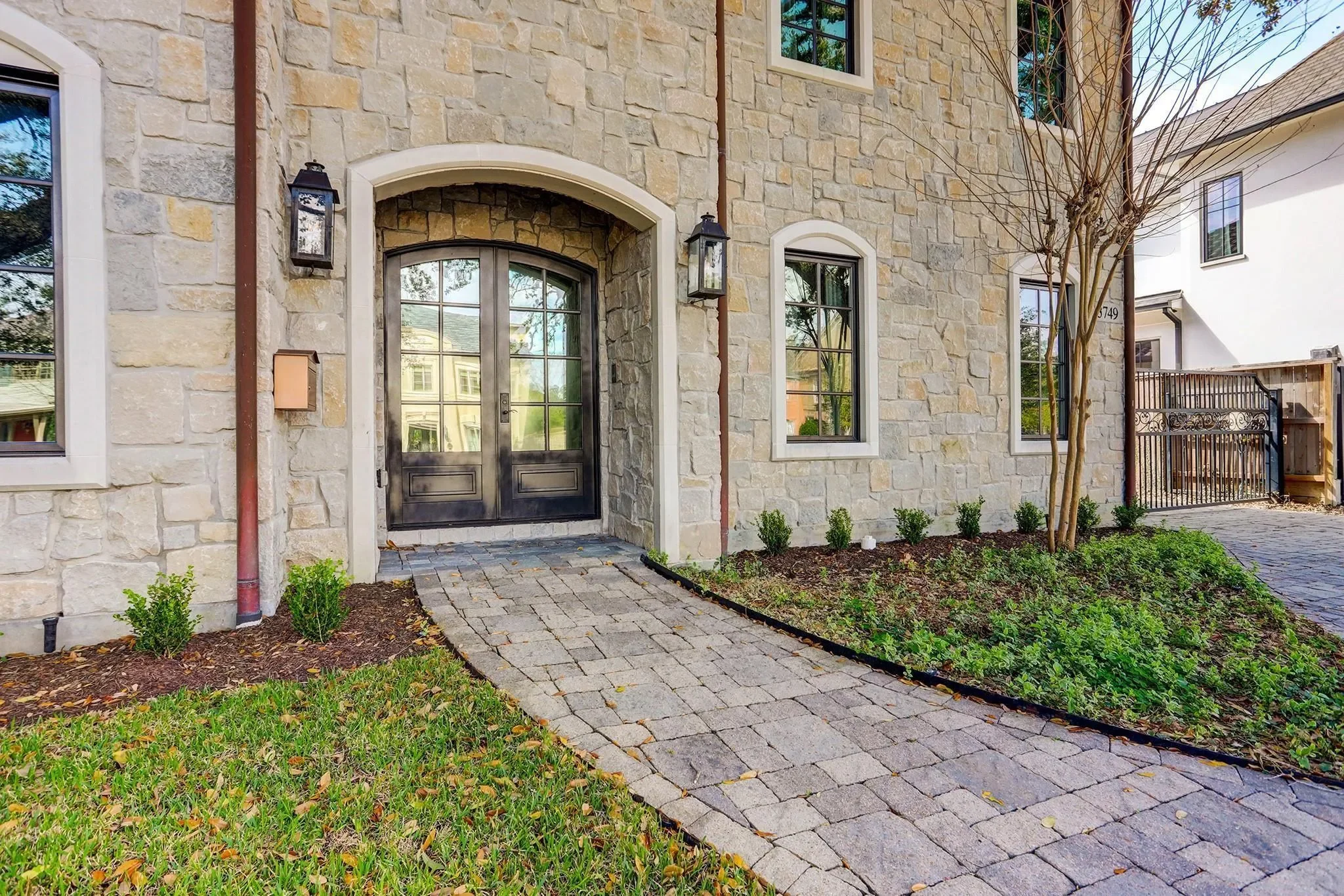 3749 Olympia Drive, Houston, Texas, United States. - Photo 32