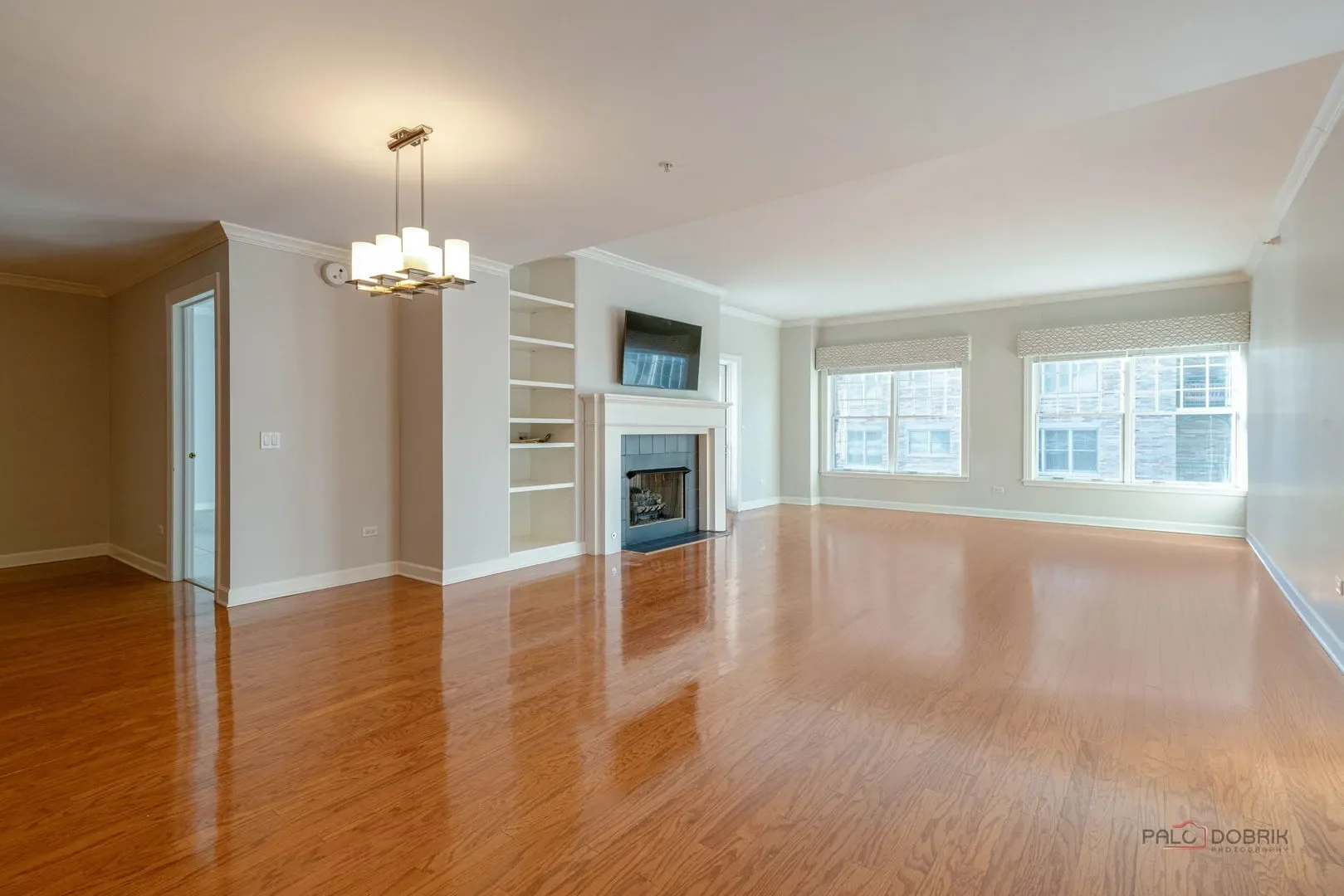 44 N Vail Avenue 613, Arlington Heights, Illinois, United States. - Photo 1