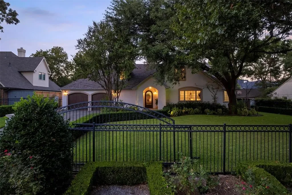 4415 Gloster Road, Dallas, Texas, United States. - Photo 2