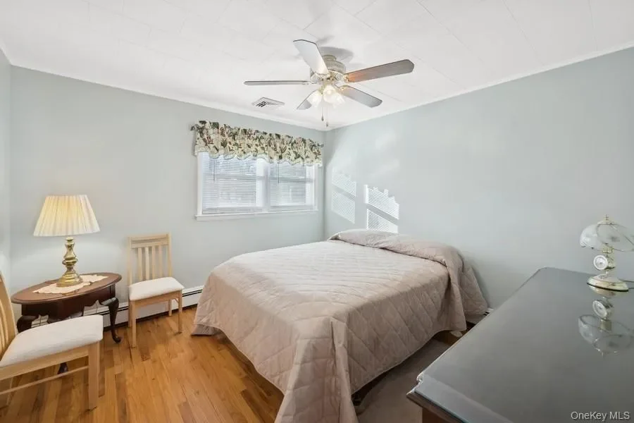 258 Church Lane, Aquebogue, New York, United States. - Photo 16