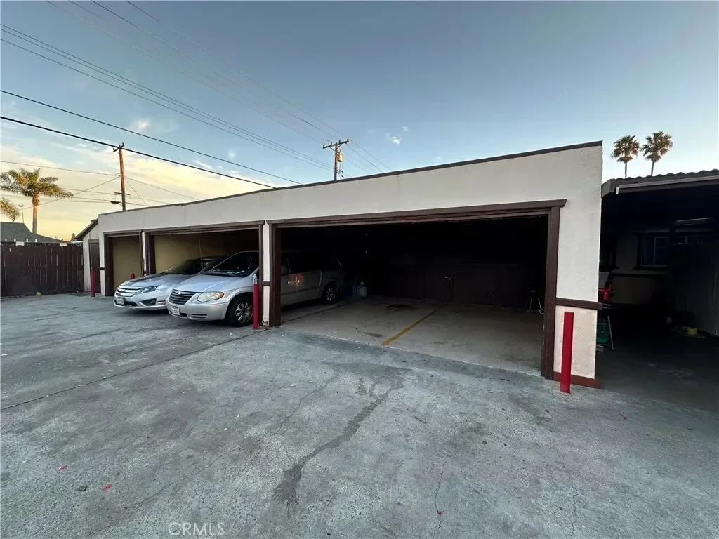 938 S Gilbuck Drive, Orange, California, United States. - Photo 2
